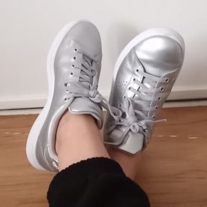 Adidas silver cloud foam 7.5 (39.5)